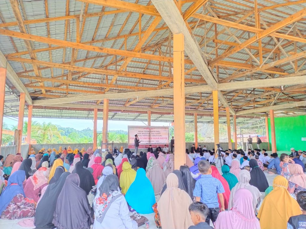 Ustadz Rasyid : Pesantren Bukan Hotel Bukan Restoran..!!