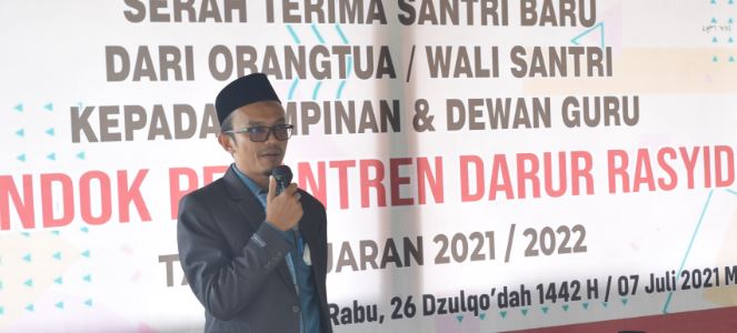 Ustadz Rasyid : Pesantren Bukan Hotel Bukan Restoran..!!