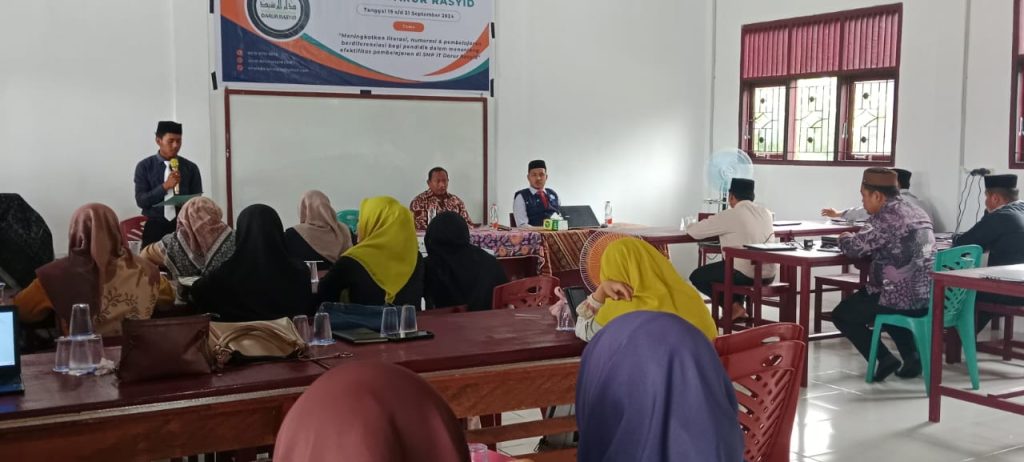 SMP IT Darur Rasyid Selengrakan In House Training Dalam Meningkatkan Potensi Guru dan Tendik