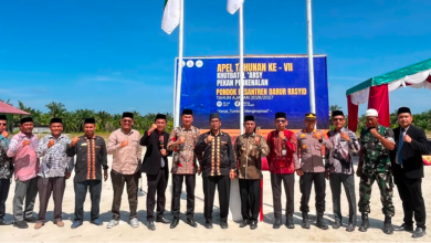 Kacabdin Aceh Singkil Apresiasi Disiplin Siswa pada Apel Tahunan VII Pondok Pesantren Darur Rasyid