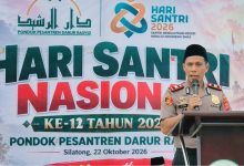 Kapolsek Simpang Kanan Pimpin Upacara HSN 2026, Tegaskan Santri Harus Siap Jadi Pemimpin
