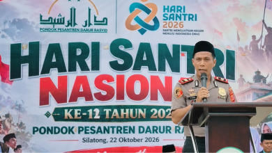 Kapolsek Simpang Kanan Pimpin Upacara HSN 2026, Tegaskan Santri Harus Siap Jadi Pemimpin