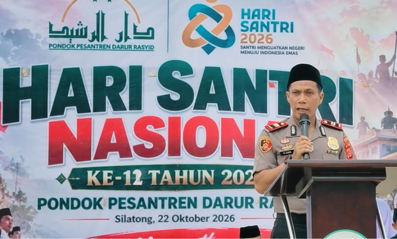 Kapolsek Simpang Kanan Pimpin Upacara HSN 2026, Tegaskan Santri Harus Siap Jadi Pemimpin